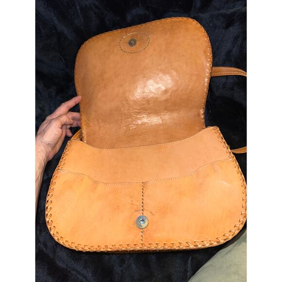 VINTAGE ROOMY SERGIO'S COLLECTION HAND TOOLED LEATHER ESPERANZA SADDLEBAG PURSE - Picture 4 of 13